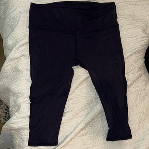 Navy Lululemon Cropped Leggings